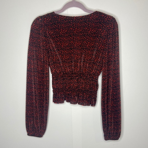 Zara accordion patterned crop peplum blouse - Picture 5 of 6